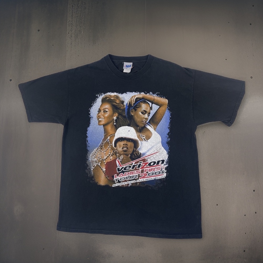 NBA x VERIZON "Ladies First Tour 2004" Vintage T Shirt